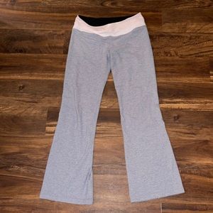 COPY - Lululemon flare leggings